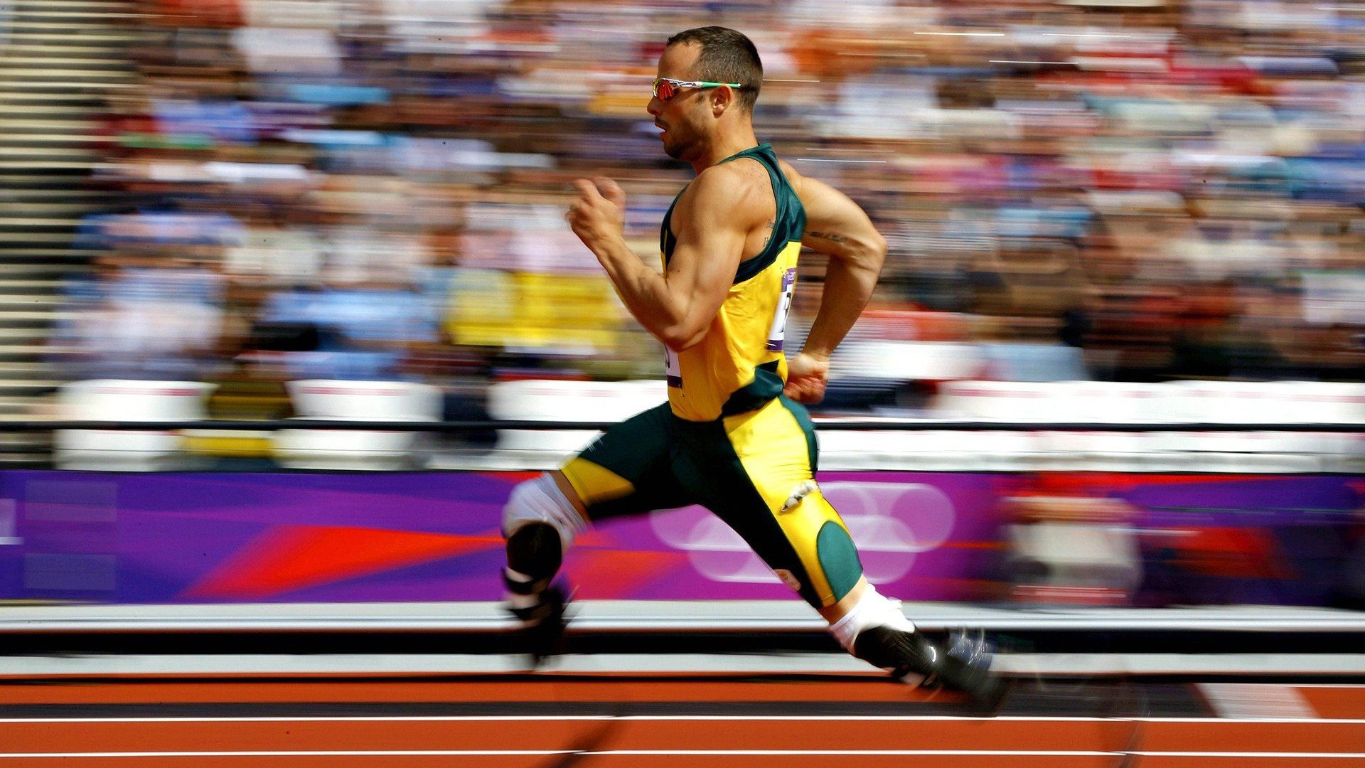 中国队后半程强势发力夺得佳绩,中国队后场