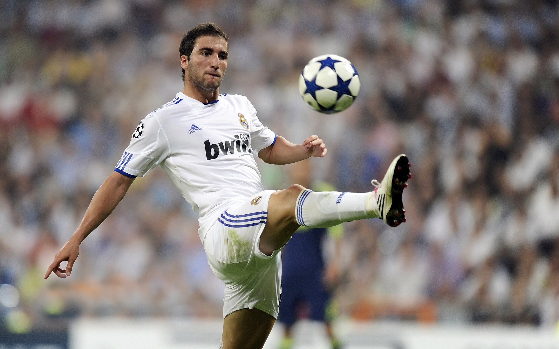 德甲火力全开：攻势如潮，场面火爆，德甲什么